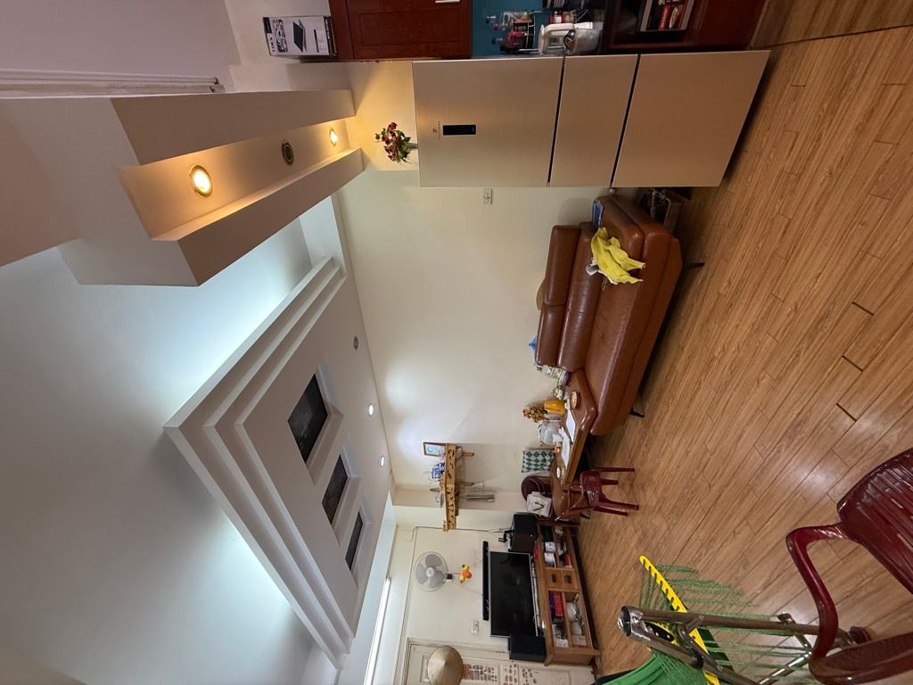 Bán nhà Trịnh Đình Cửu - diện tích 68.7m2 8 tầng - Căn hộ Chung cư CT9 - giá 5,25 tỷ