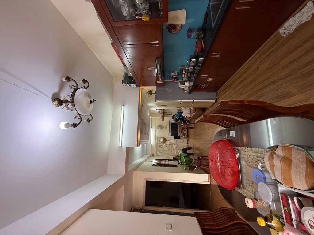 Bán nhà Trịnh Đình Cửu - diện tích 68.7m2 8 tầng - Căn hộ Chung cư CT9 - giá 5,25 tỷ