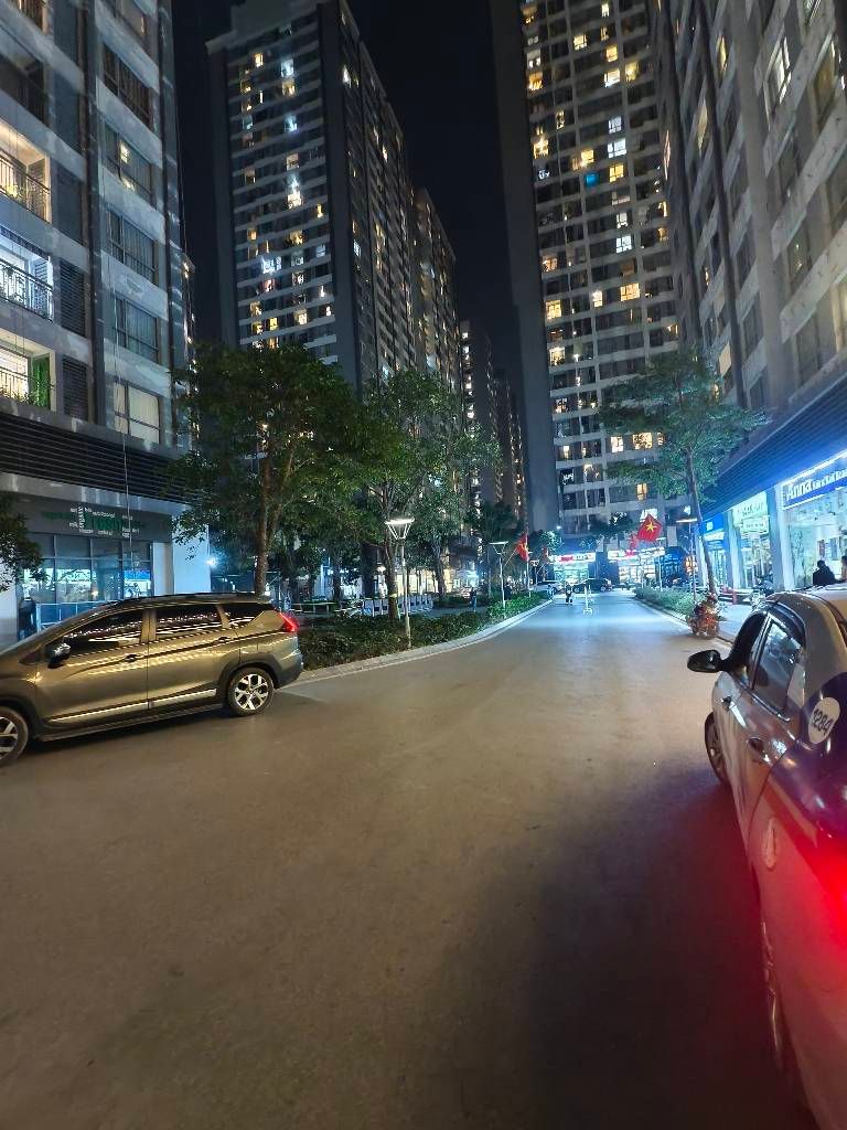 Bán nhà Hoàng Mai - diện tích 96.8m2 1 tầng - Căn hộ cao cấp Park 2 - giá 15,2 tỷ