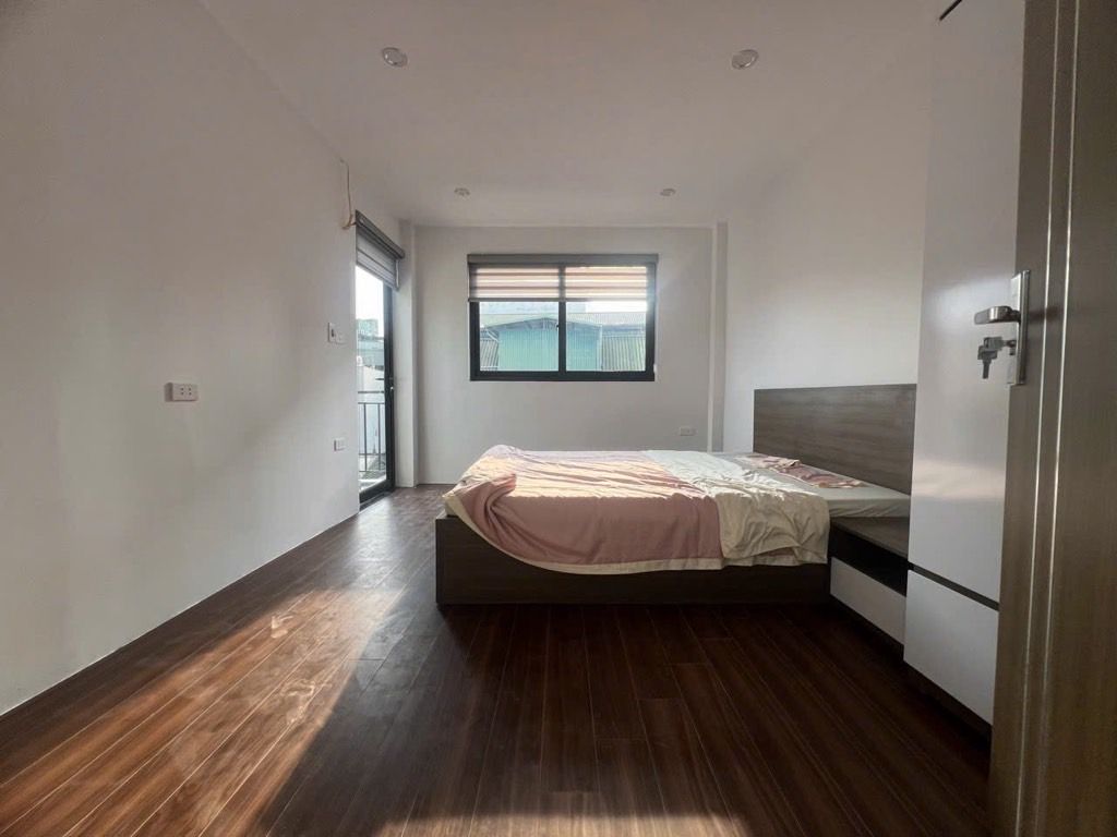 Bán nhà Trương Định - diện tích 32,2m2 5 tầng - Nhà mới đẹp, full nội thất - giá 7,2 tỷ