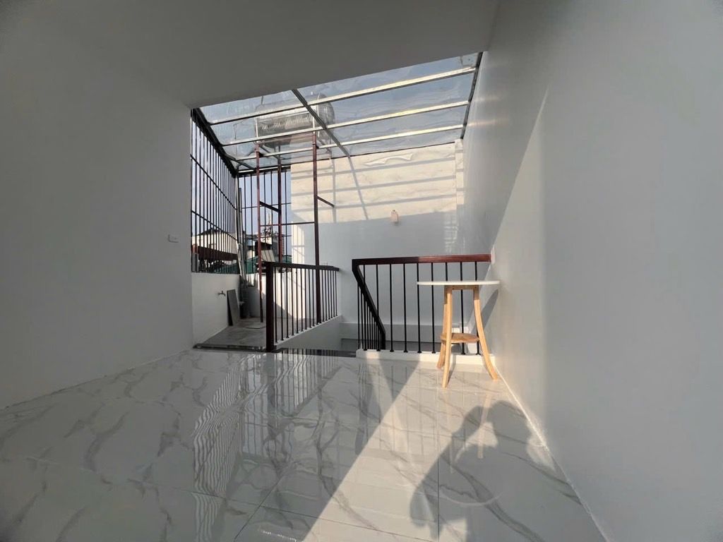 Bán nhà Trương Định - diện tích 32,2m2 5 tầng - Nhà mới đẹp, full nội thất - giá 7,2 tỷ