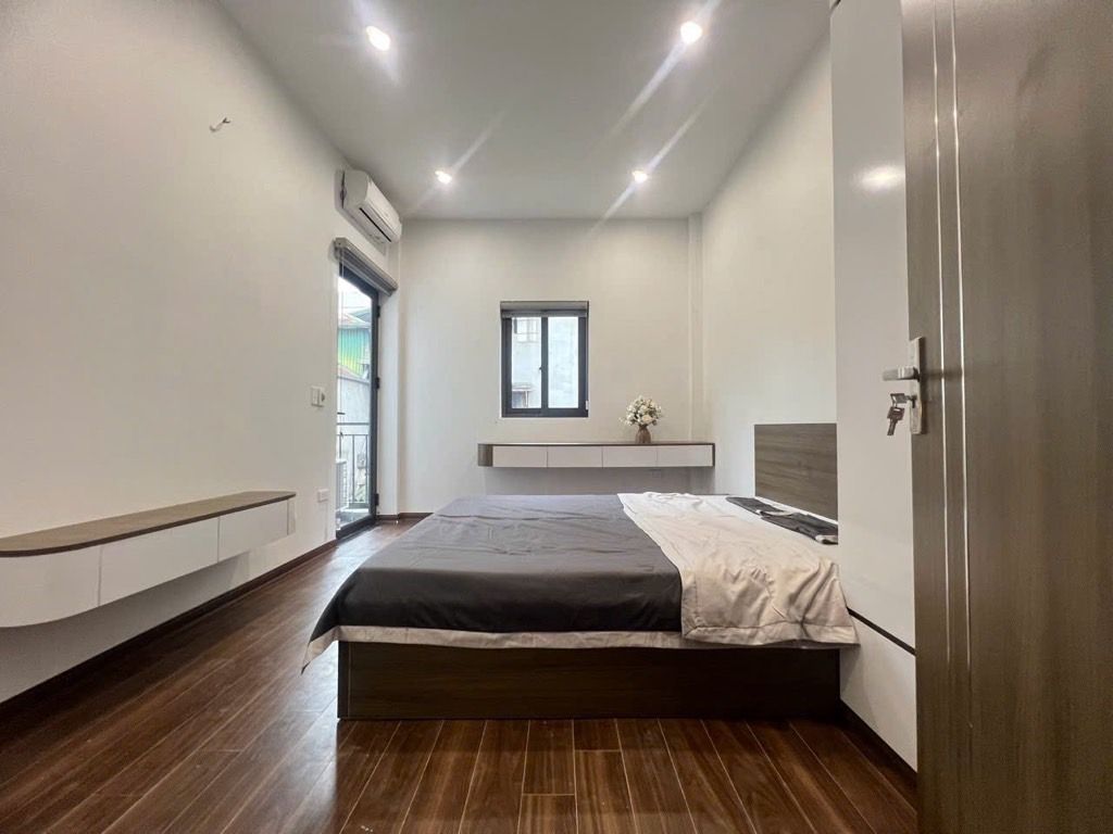 Bán nhà Trương Định - diện tích 32,2m2 5 tầng - Nhà mới đẹp, full nội thất - giá 7,2 tỷ