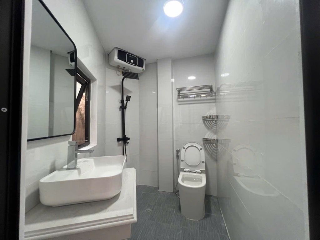 Bán nhà Trương Định - diện tích 32,2m2 5 tầng - Nhà mới đẹp, full nội thất - giá 7,2 tỷ