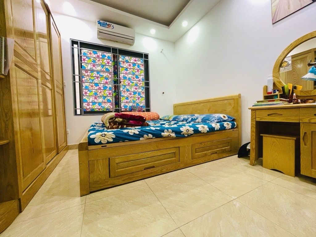 Bán nhà ĐẠI TỪ - diện tích 32m2 5 tầng - gần ô tô - giá 8,3 tỷ