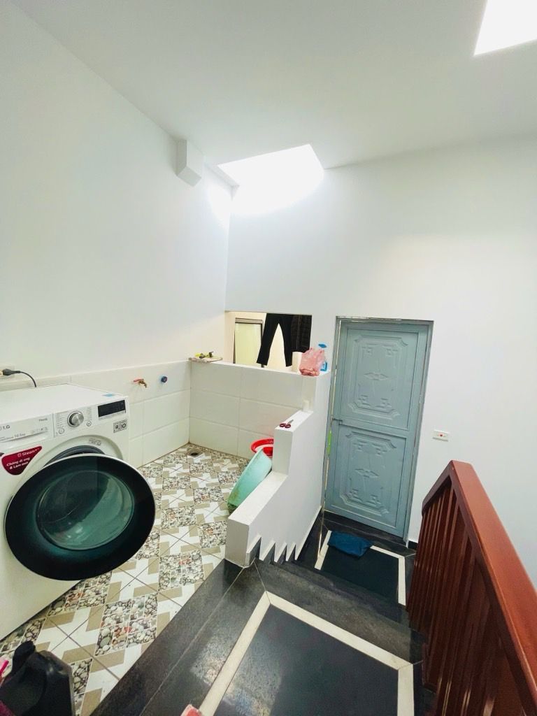 Bán nhà ĐẠI TỪ - diện tích 32m2 5 tầng - gần ô tô - giá 8,3 tỷ