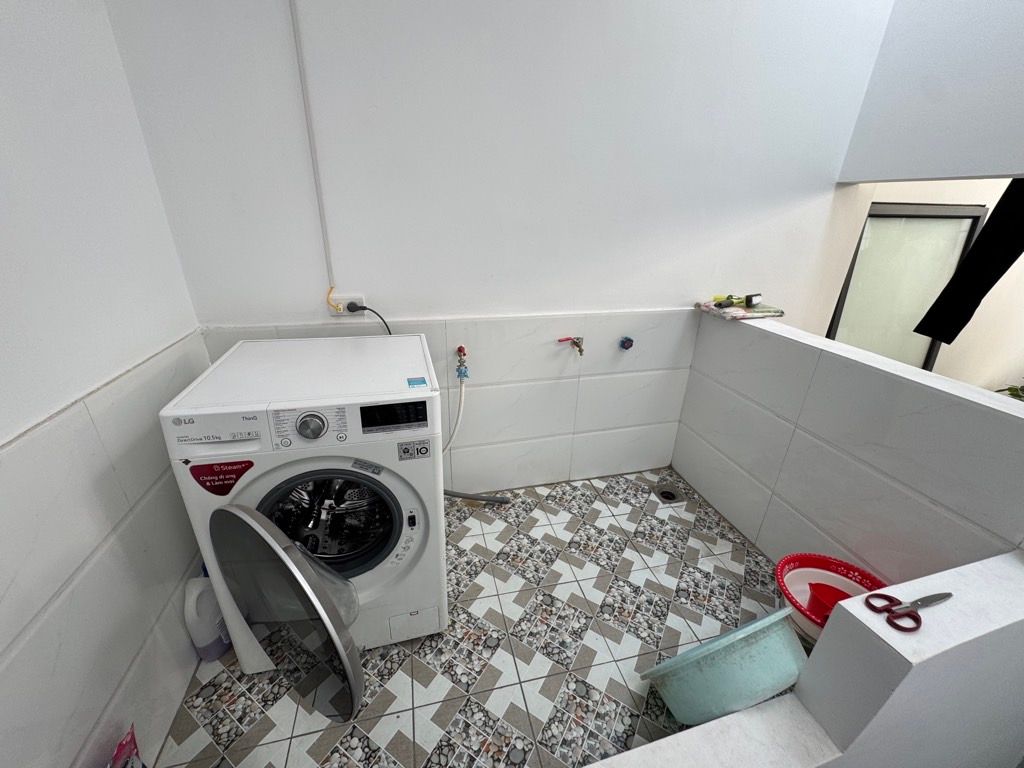 Bán nhà ĐẠI TỪ - diện tích 32m2 5 tầng - gần ô tô - giá 8,3 tỷ