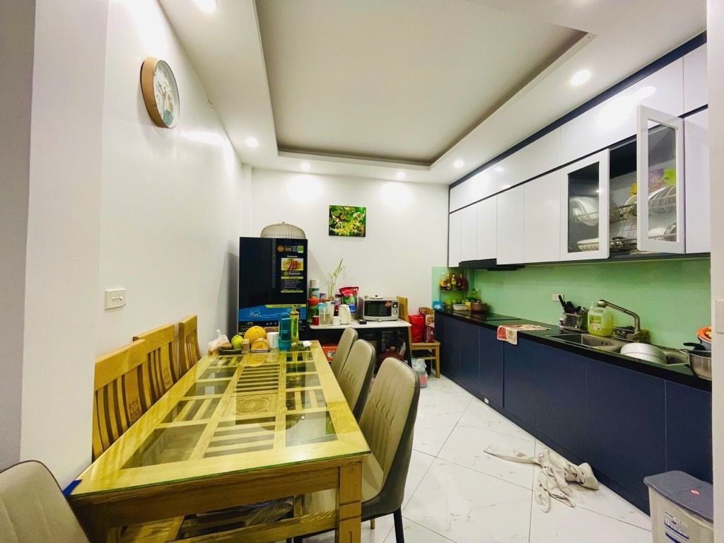 Bán nhà ĐẠI TỪ - diện tích 32m2 5 tầng - gần ô tô - giá 8,3 tỷ