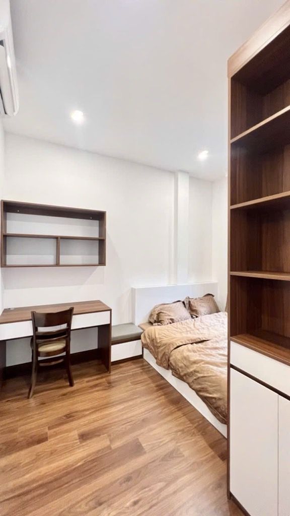 Bán nhà Phan Đình Giót - diện tích 68m2 6 tầng - ô tô tránh - giá 18 tỷ