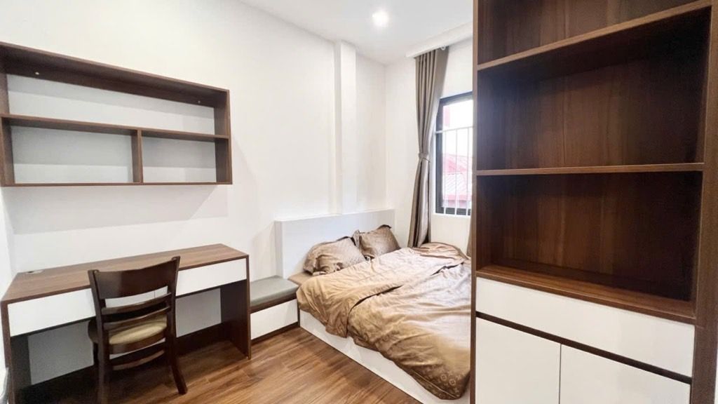 Bán nhà Phan Đình Giót - diện tích 68m2 6 tầng - ô tô tránh - giá 18 tỷ