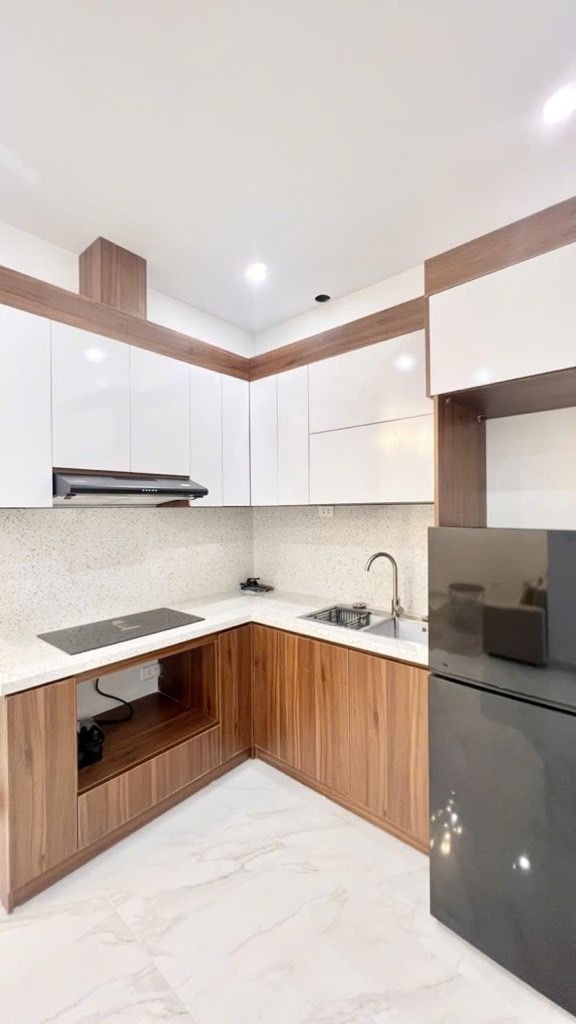 Bán nhà Phan Đình Giót - diện tích 68m2 6 tầng - ô tô tránh - giá 18 tỷ