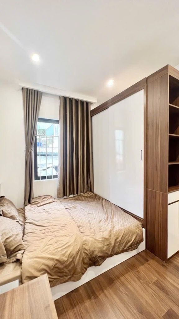 Bán nhà Phan Đình Giót - diện tích 68m2 6 tầng - ô tô tránh - giá 18 tỷ