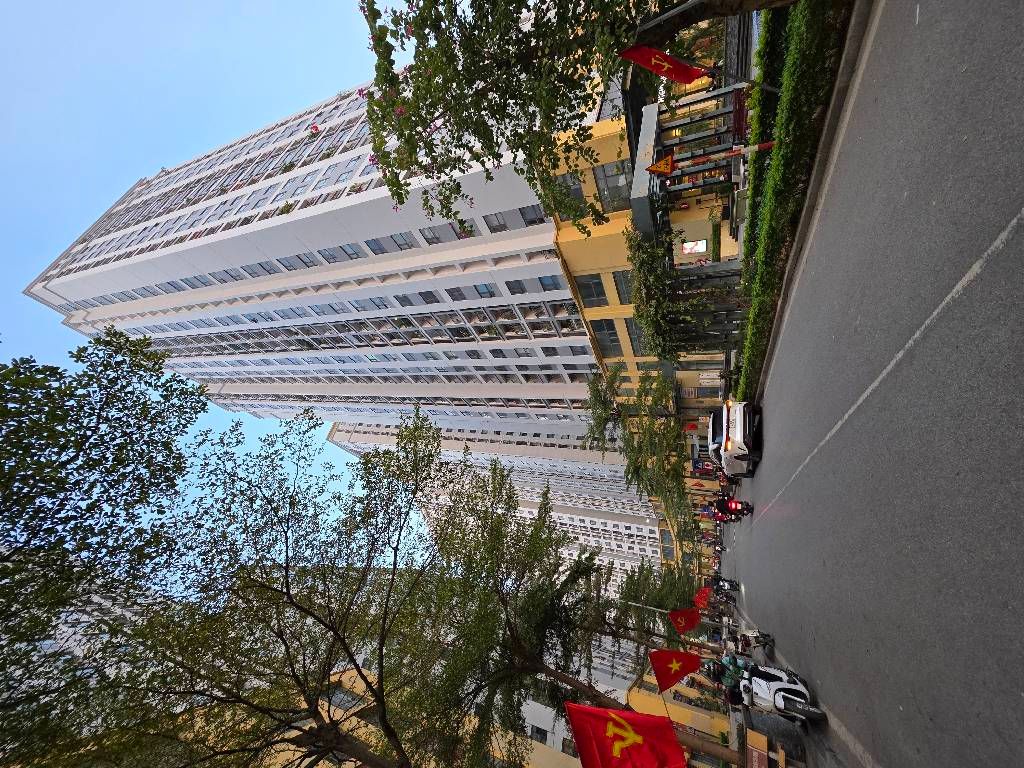 Bán nhà Lĩnh Nam - diện tích 93.4m2 18 tầng - Căn hộ cao cấp - giá 8,5 tỷ