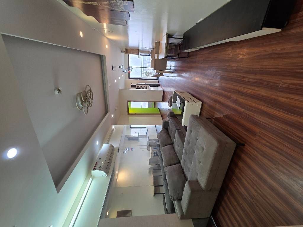 Bán nhà Lĩnh Nam - diện tích 93.4m2 18 tầng - Căn hộ cao cấp - giá 8,5 tỷ