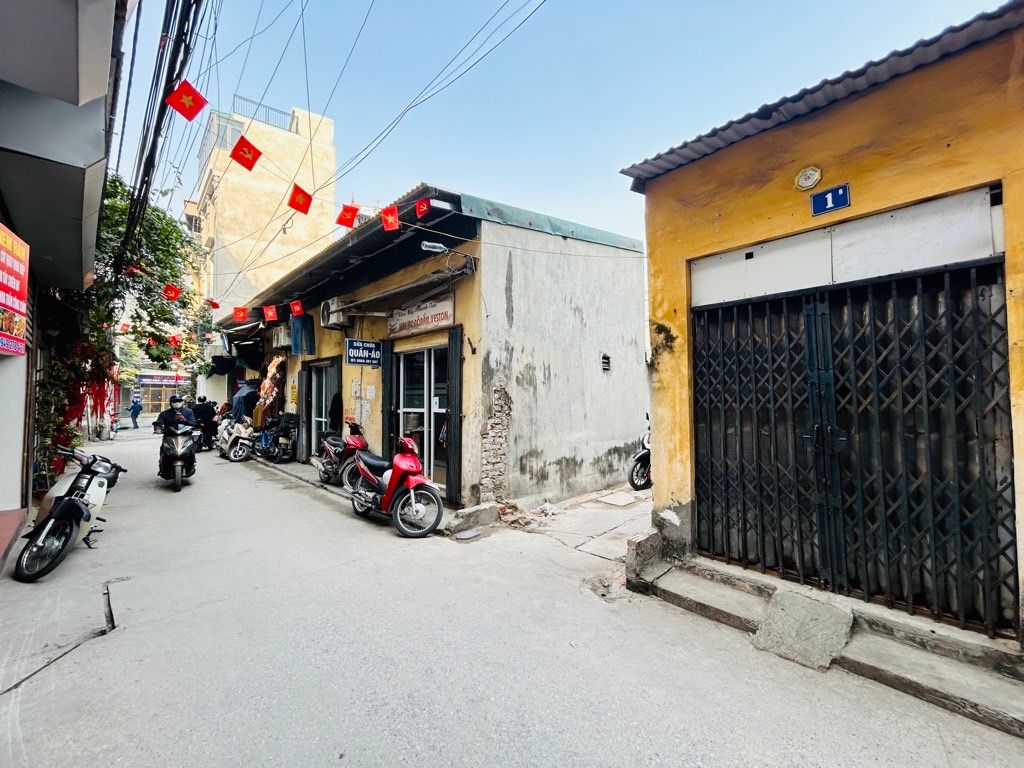 Bán nhà Đông Thiên - diện tích 50.3m2 1 tầng - Đất Nằm Vị trí ngõ thông hai đầu - giá 9,9 tỷ