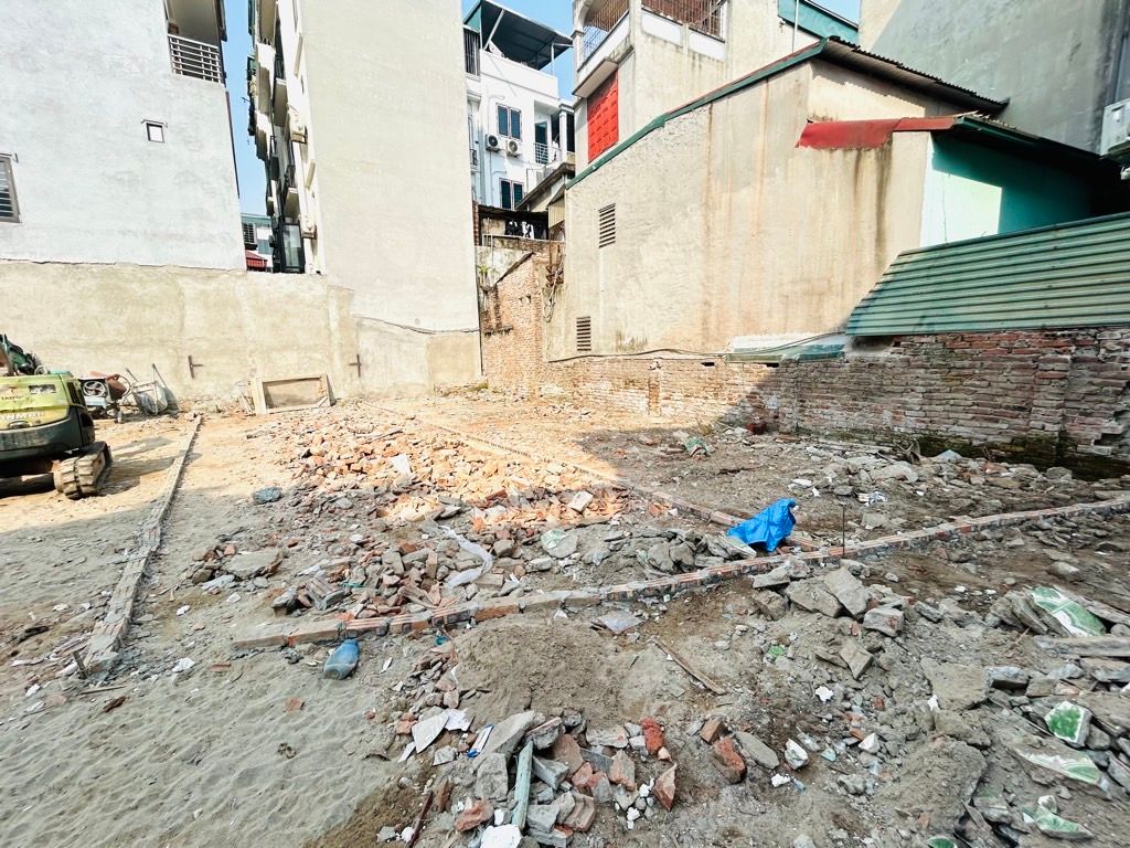 Bán nhà Đông Thiên - diện tích 54.3m2 1 tầng - Đất Nằm Vị trí ngõ thông hai đầu - giá 10,7 tỷ