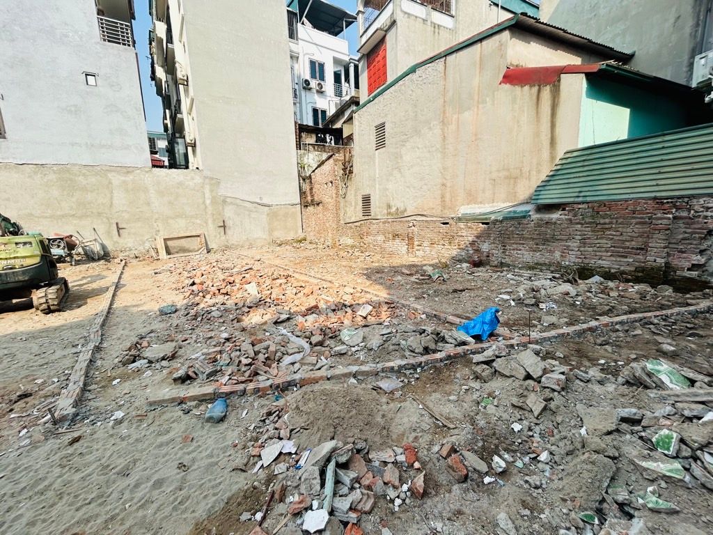 Bán nhà Đông Thiên - diện tích 54.3m2 1 tầng - Đất Nằm Vị trí ngõ thông hai đầu - giá 10,7 tỷ