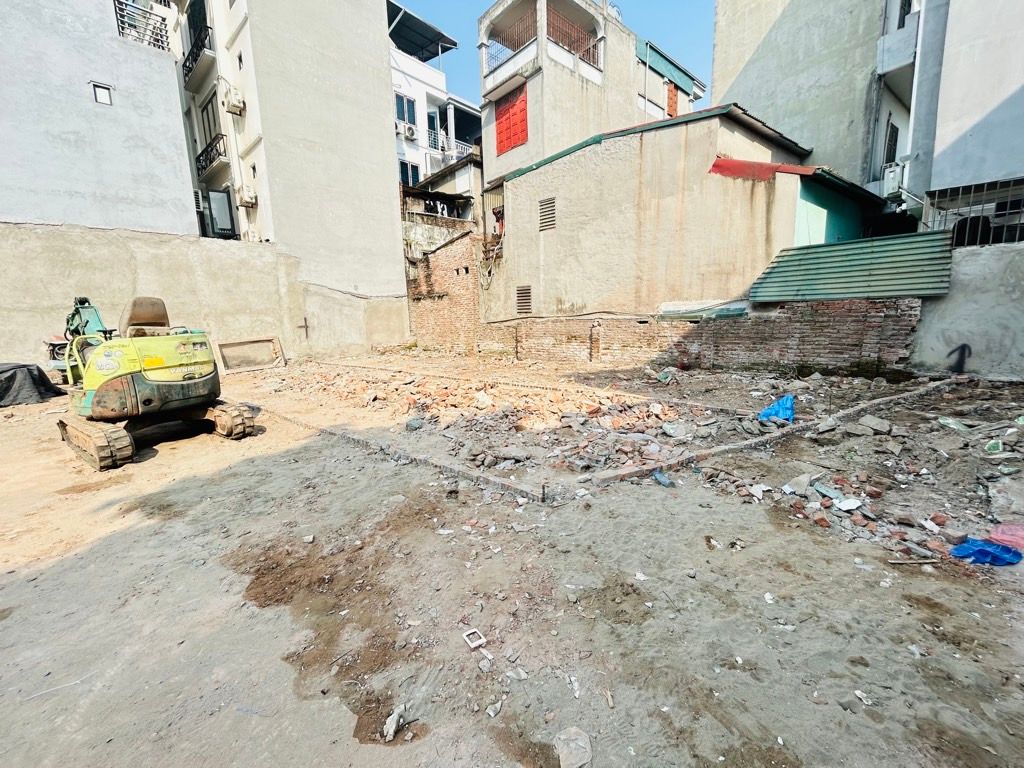 Bán nhà Đông Thiên - diện tích 54.3m2 1 tầng - Đất Nằm Vị trí ngõ thông hai đầu - giá 10,7 tỷ