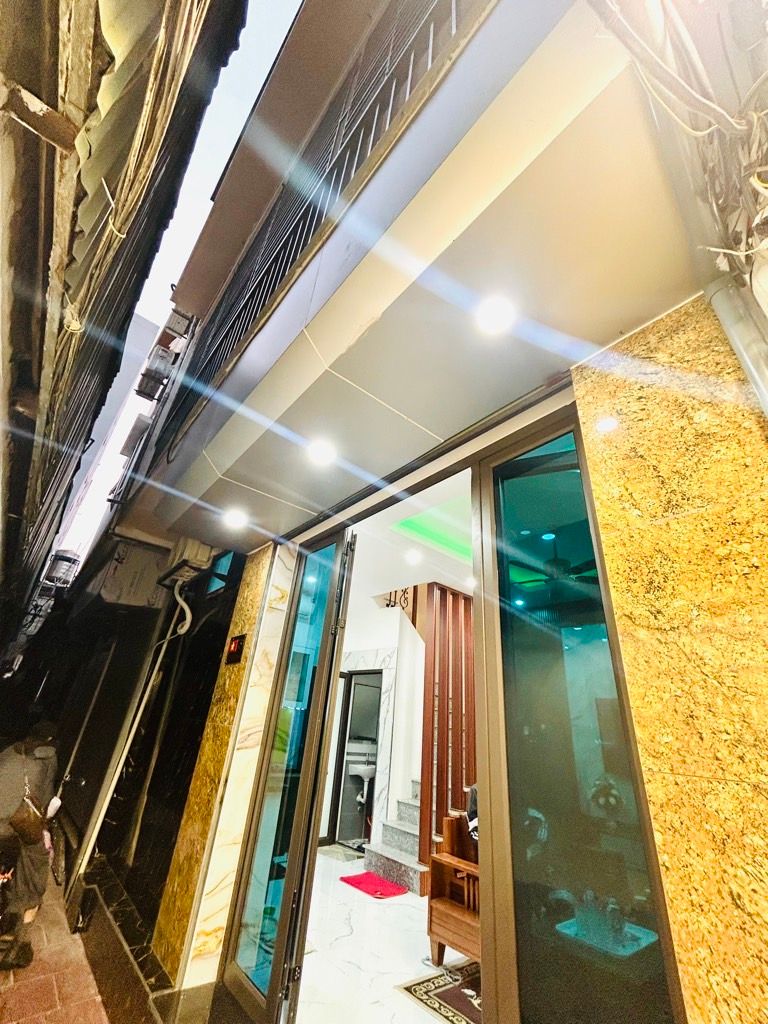 Bán nhà Đông Thiên - diện tích 24m2 3 tầng - gần ô tô - giá 3,9 tỷ