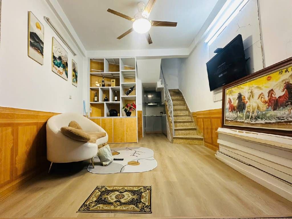 Bán nhà Trung Tả - diện tích 19,9m2 5 tầng - Nhà đẹp đón Tết - giá 6,5 tỷ