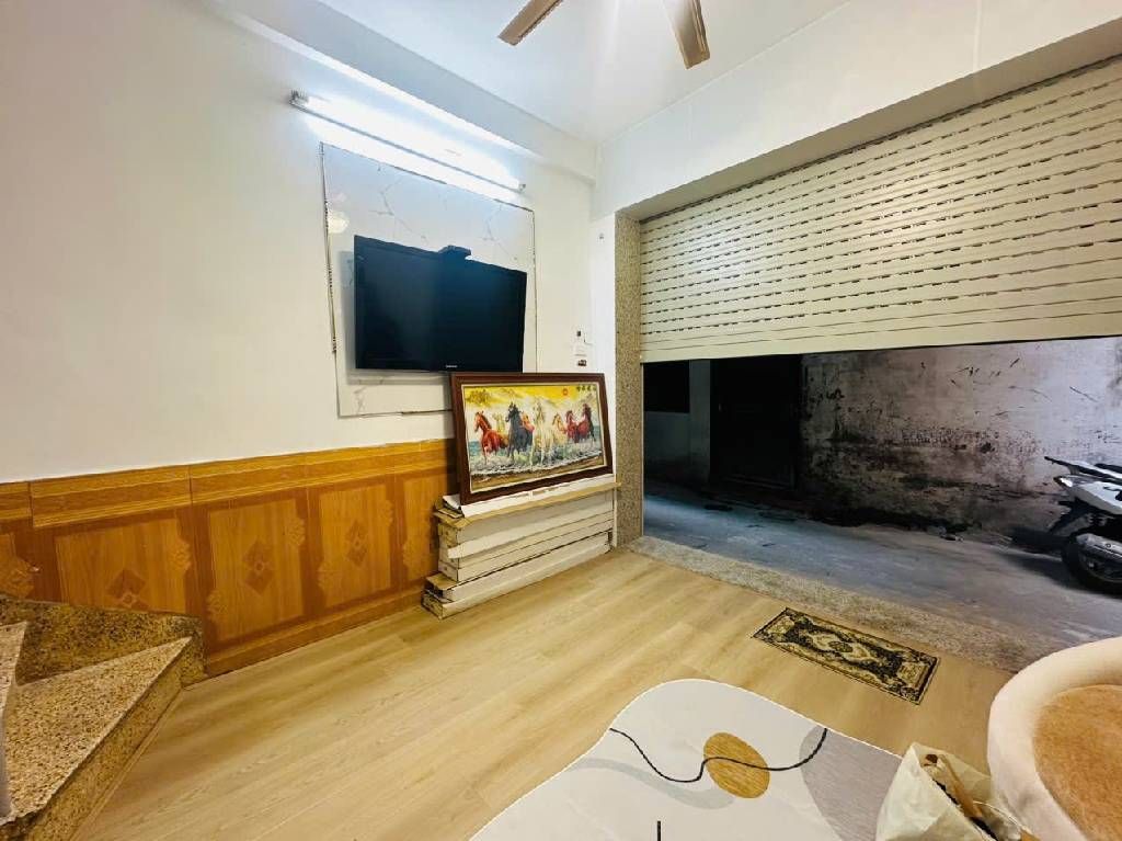 Bán nhà Trung Tả - diện tích 19,9m2 5 tầng - Nhà đẹp đón Tết - giá 6,5 tỷ