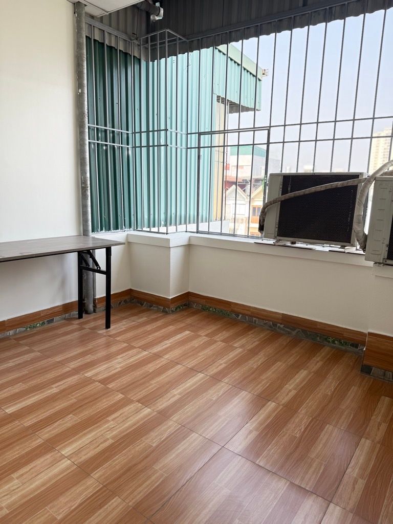 Bán nhà thanh Lân - diện tích 35m2 5 tầng - ô tô đỗ cửa - giá 8,8 tỷ