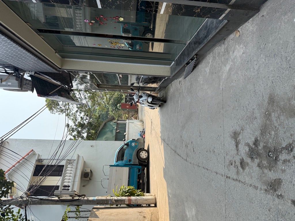 Bán nhà thanh Lân - diện tích 35m2 5 tầng - ô tô đỗ cửa - giá 8,8 tỷ