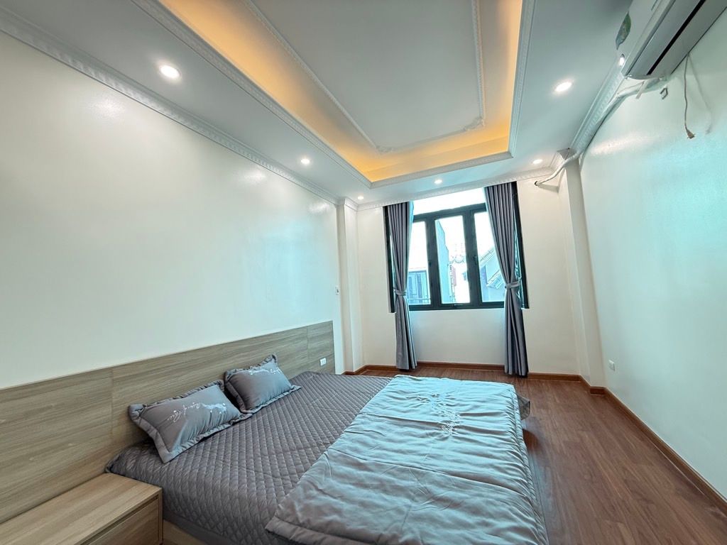 Bán nhà thanh Lân - diện tích 35m2 5 tầng - ô tô đỗ cửa - giá 8,8 tỷ