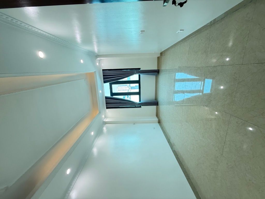 Bán nhà thanh Lân - diện tích 35m2 5 tầng - ô tô đỗ cửa - giá 8,8 tỷ