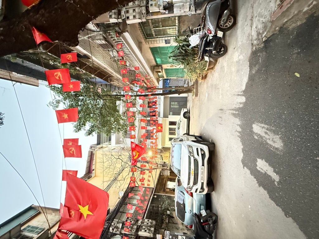 Bán nhà Giải phóng - diện tích 55m2 5 tầng - Nhà tập thể tầng cao, full nội thất - giá 3,34 tỷ