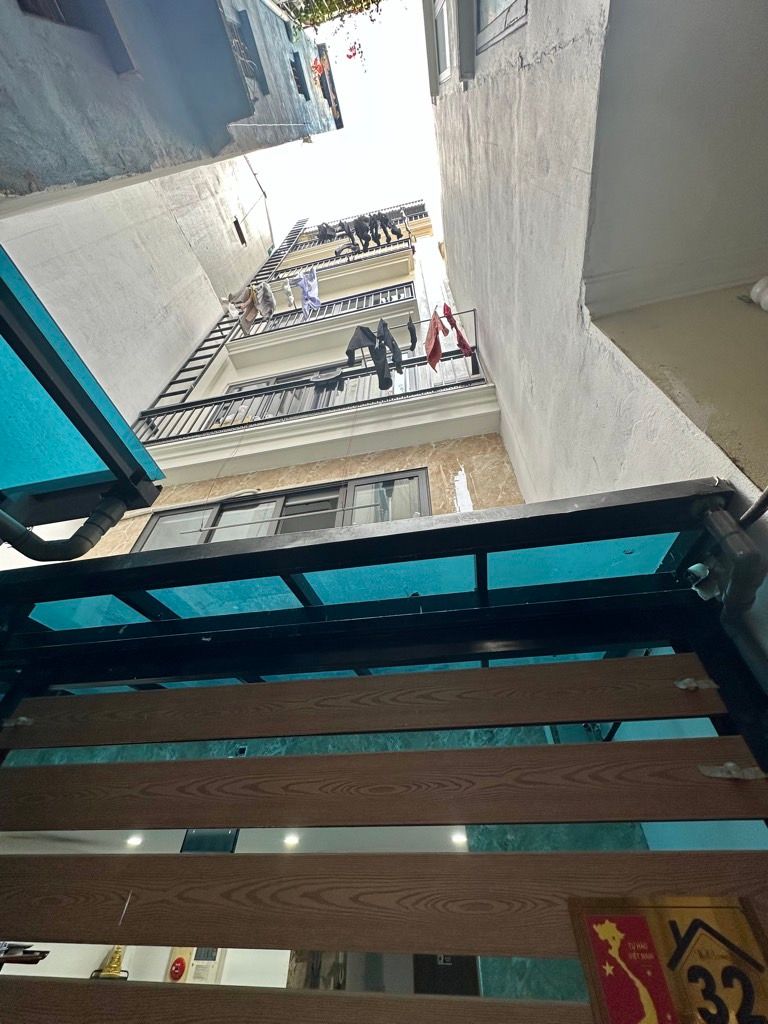 Bán nhà Ngõ Thái Lợi - diện tích 49m2 6 tầng - Nhà đẹp hiếm có - giá 15,5 tỷ