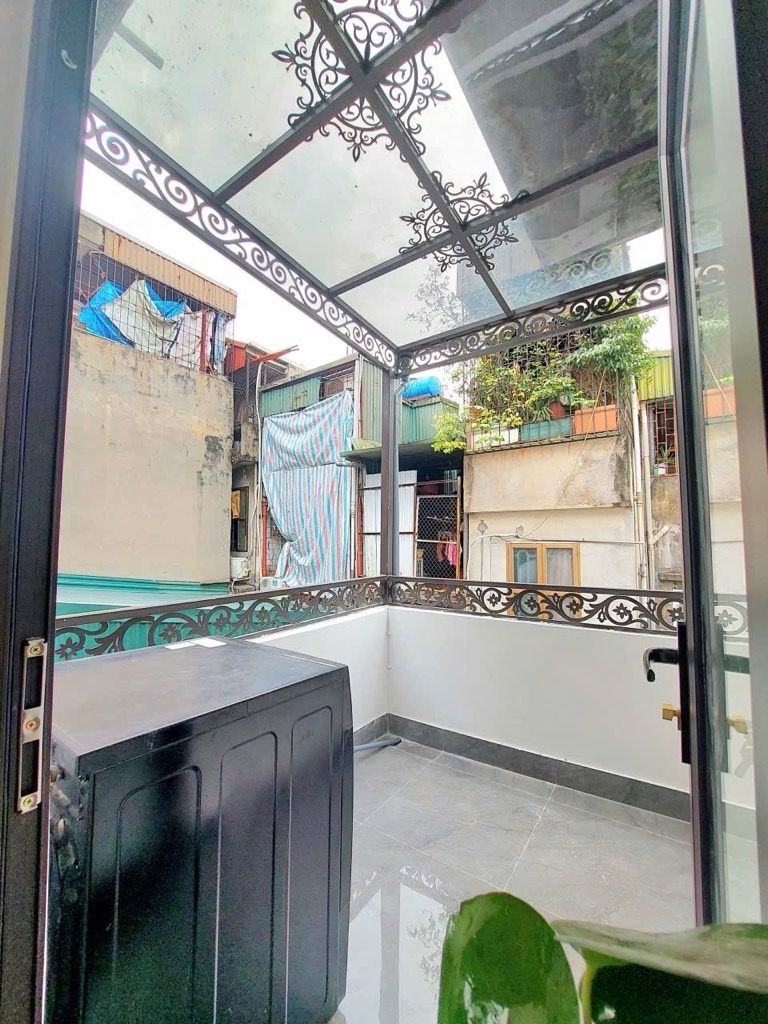 Bán nhà Bùi Ngọc Dương - diện tích 16m2 4 tầng - Ngõ rộng trước nhà xe SH quay - giá 3,45 tỷ