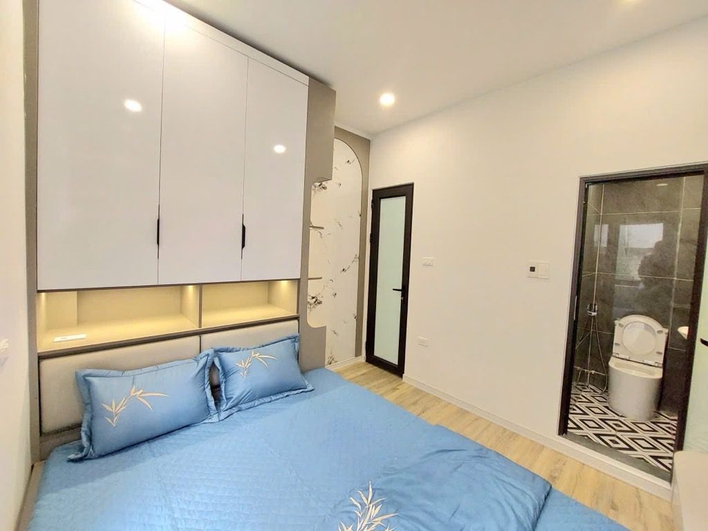 Bán nhà Bùi Ngọc Dương - diện tích 16m2 4 tầng - Ngõ rộng trước nhà xe SH quay - giá 3,45 tỷ