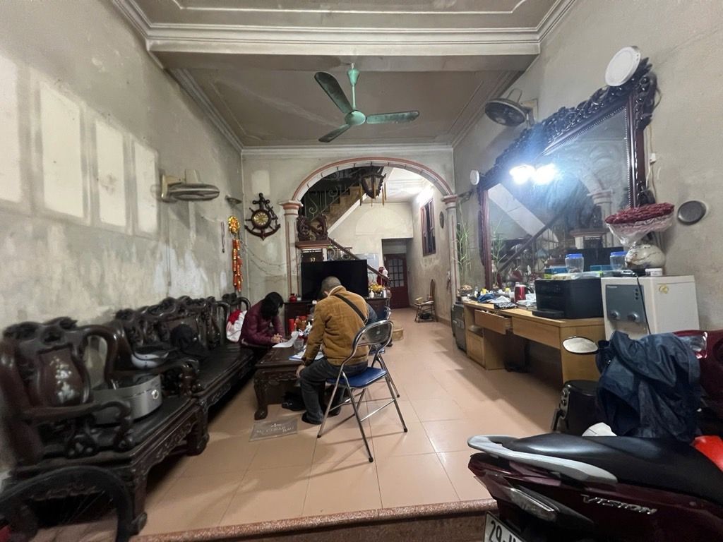 Bán nhà Nguyễn Chính - diện tích 73m2 4 tầng - Lô góc 4 mặt thoáng - giá 18 tỷ