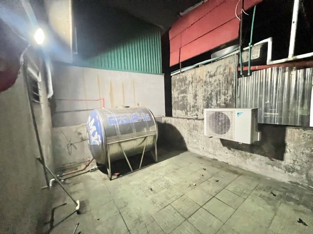 Bán nhà Nguyễn Chính - diện tích 73m2 4 tầng - Lô góc 4 mặt thoáng - giá 18 tỷ