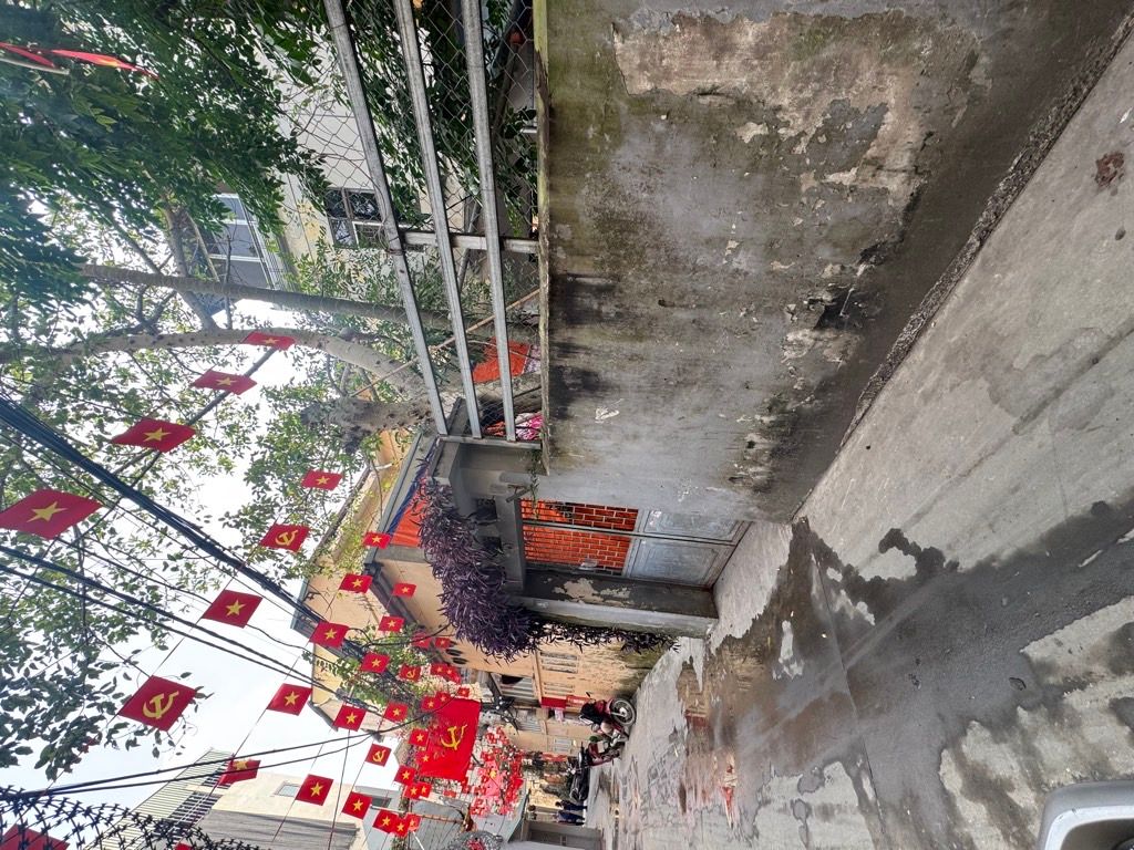 Bán nhà Nguyễn Chính - diện tích 77m2 3 tầng - ô tô tránh - giá 22 tỷ