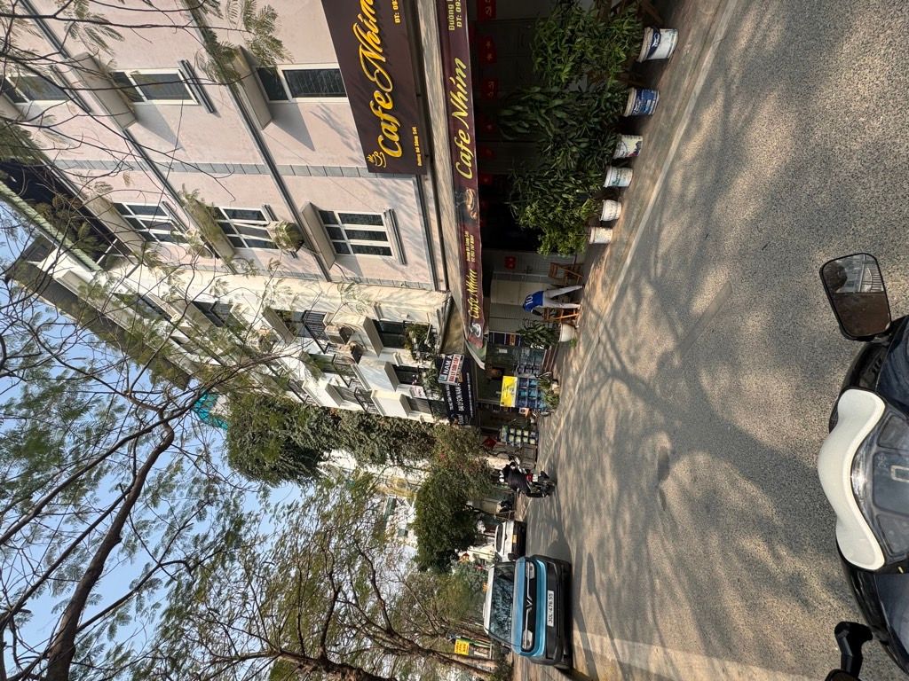 Bán nhà Nguyễn Chính - diện tích 77m2 3 tầng - ô tô tránh - giá 22 tỷ