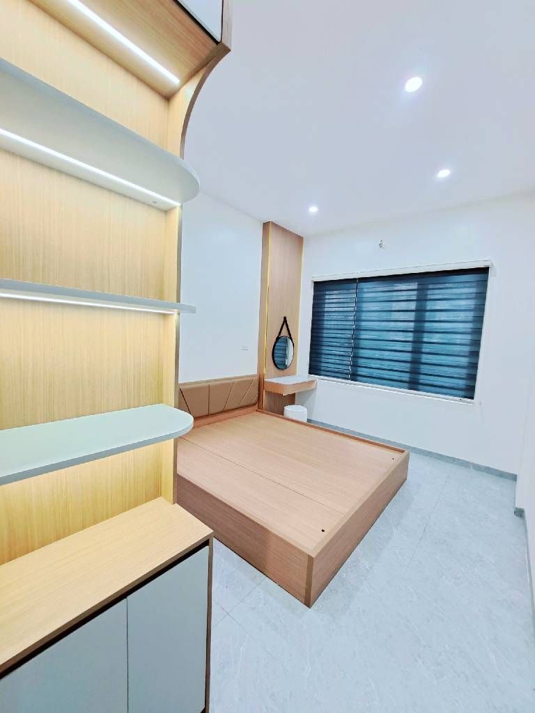 Bán nhà Thanh Lân - diện tích 36m2 4 tầng - Ô TÔ ĐỖ CỔNG - giá 7,9 tỷ