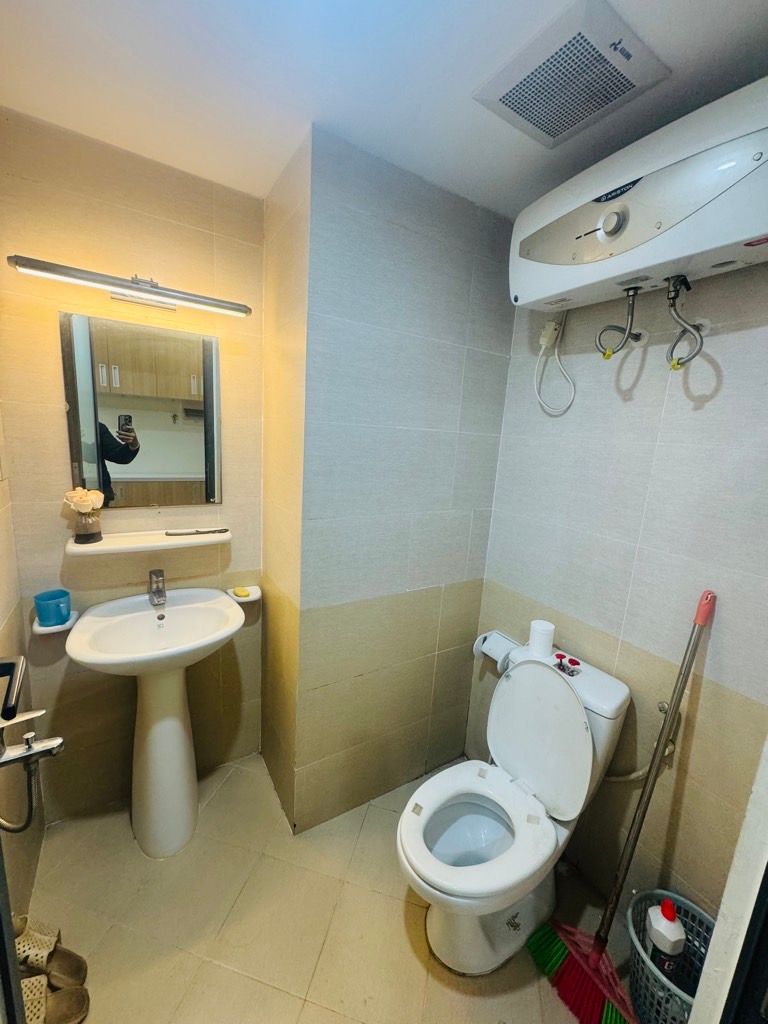 Bán nhà Trịnh Đình Cửu - diện tích 58.5m2 7 tầng - Căn hộ đẹp, đầy đủ tiện nghi - giá 5,5 tỷ