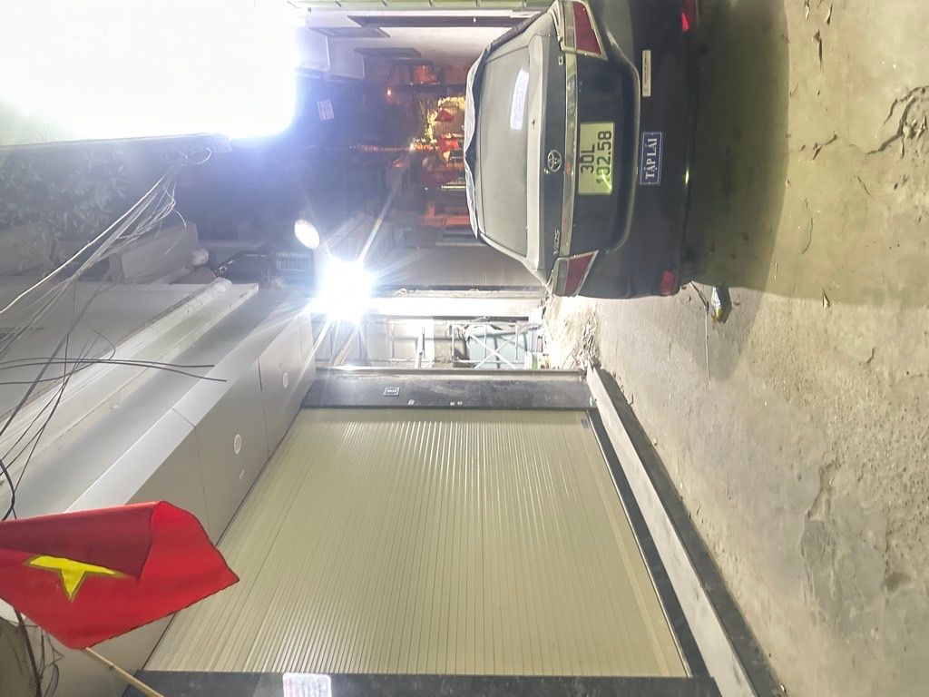 Bán nhà Hoàng Mai - diện tích 43.2m2 6 tầng - Phân lô ô tô 7 chỗ vào nhà - giá 19,5 tỷ