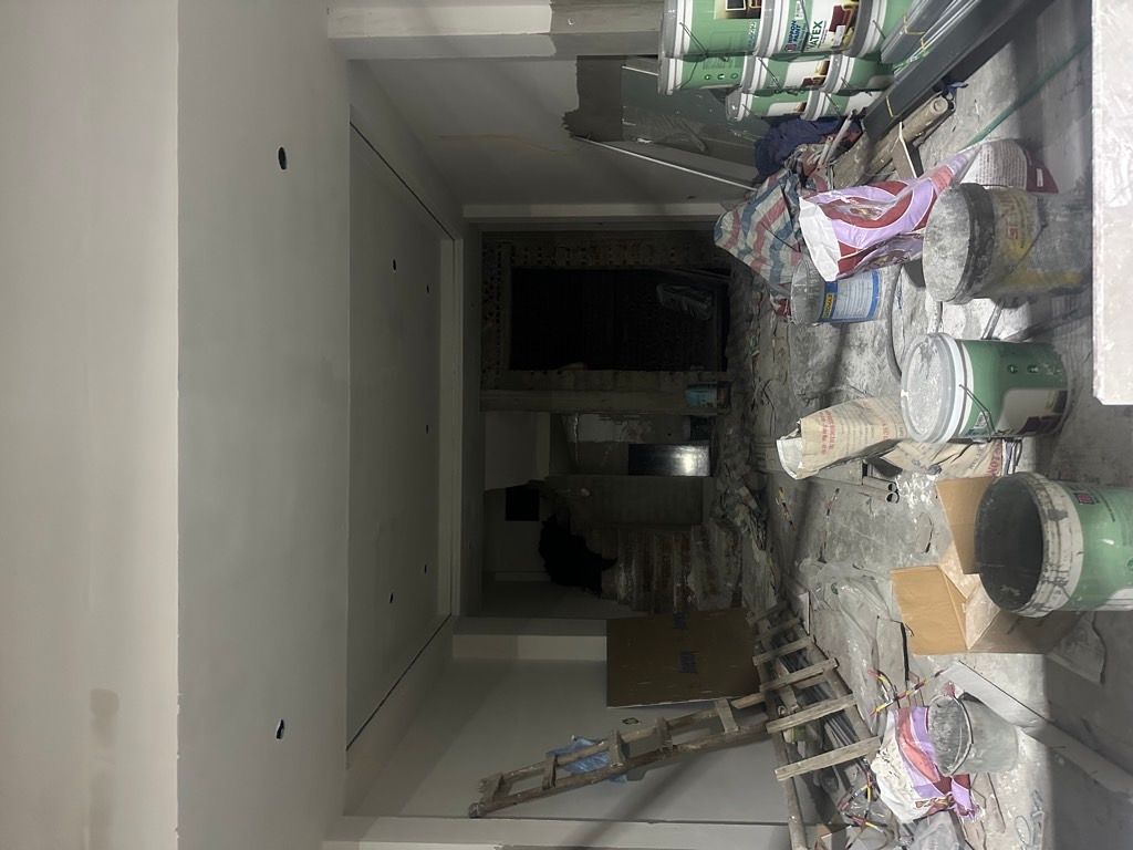 Bán nhà Hoàng Mai - diện tích 43.2m2 6 tầng - Phân lô ô tô 7 chỗ vào nhà - giá 19,5 tỷ