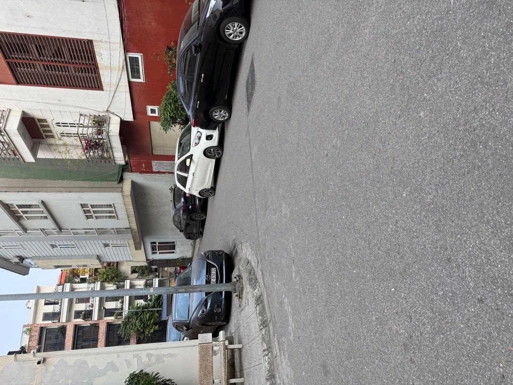 Bán nhà Nguyễn Lương Bằng - diện tích 100.5m2 5 tầng - Cực hiếm, giá 9.5 tỷ