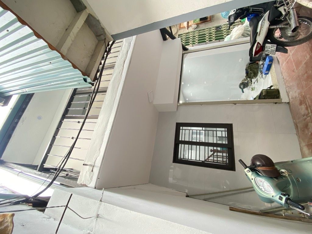 Bán nhà Nguyễn Văn Viên - diện tích 28m2 2 tầng - Nhà đẹp hiếm có - giá 3,4 tỷ