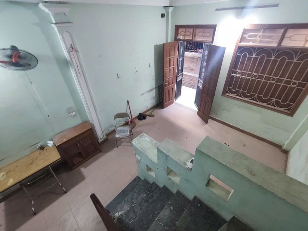 Bán nhà Định công thượng - diện tích 30.5m2 4 tầng - Ngõ nông ba gác - giá 8 tỷ