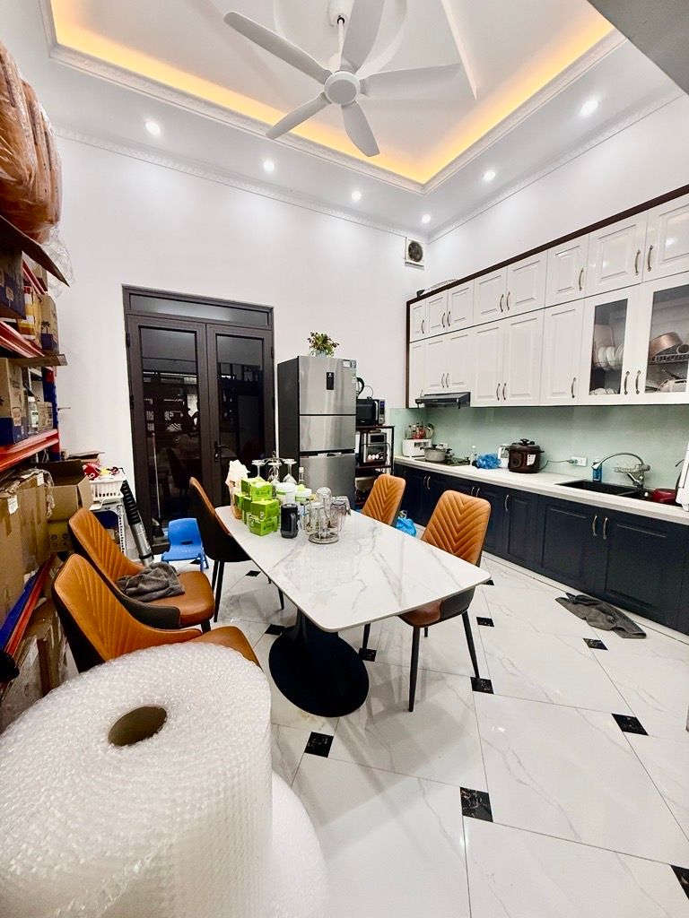 Bán nhà Thanh Nhàn - diện tích 61.6m2 4 tầng - Đất Việt - giá 12,5 tỷ