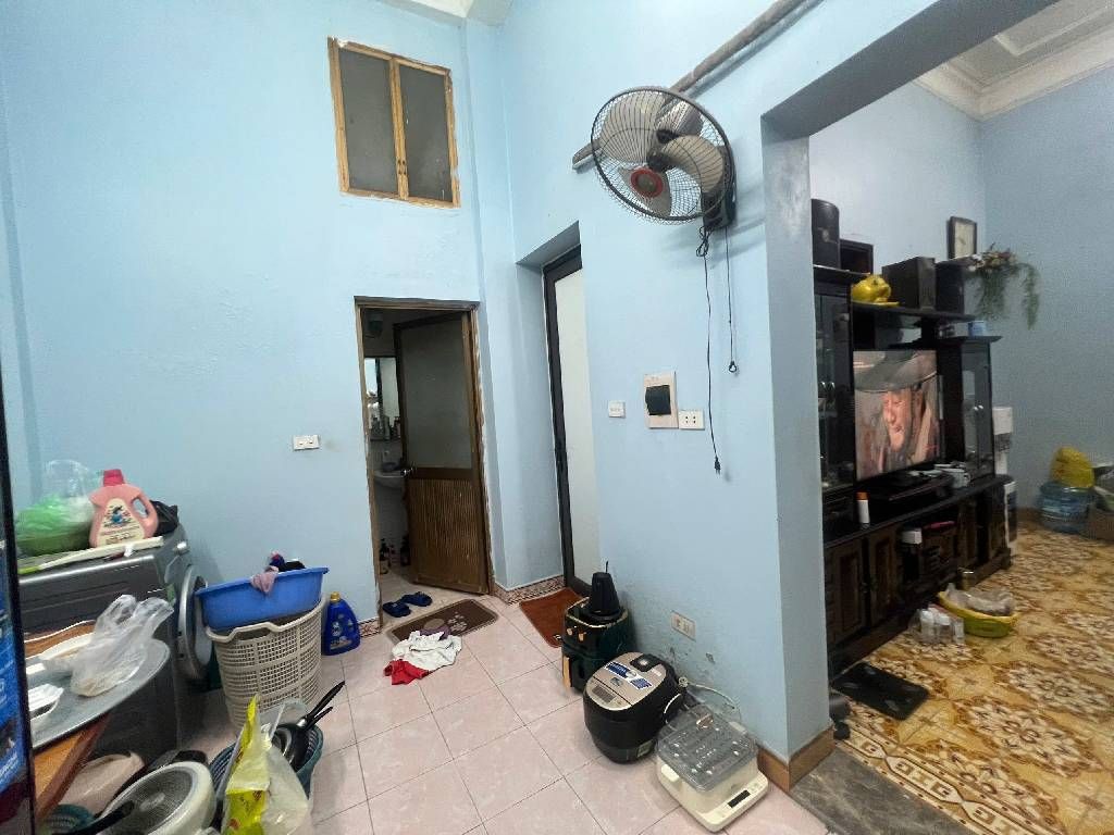 Bán nhà Quan Nhân - diện tích 70m2 2 tầng - Ngõ nông, gần phố - giá 13,2 tỷ