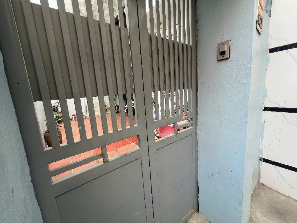 Bán nhà Quan Nhân - diện tích 70m2 2 tầng - Ngõ nông, gần phố - giá 13,2 tỷ