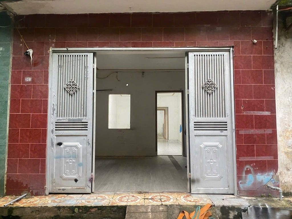 Bán nhà Nguyễn Chính - diện tích 80m2 1 tầng - ô tô tránh - giá 3,9 tỷ