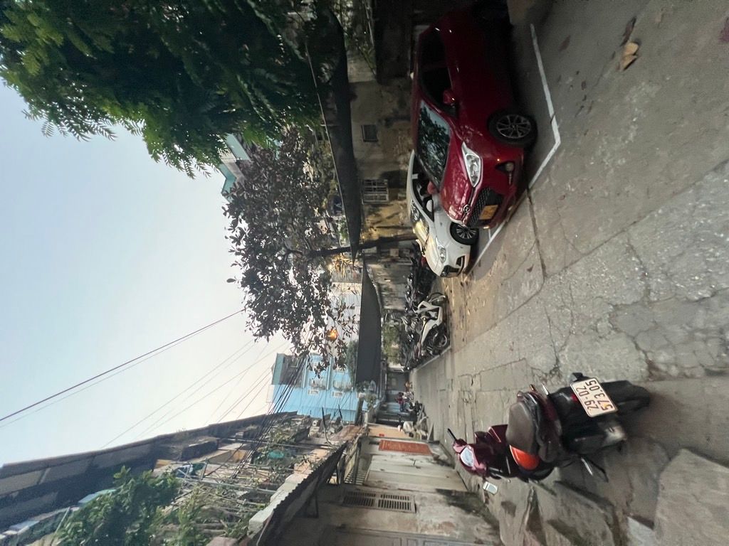 Bán nhà Nguyễn Chính - diện tích 80m2 1 tầng - ô tô tránh - giá 3,9 tỷ