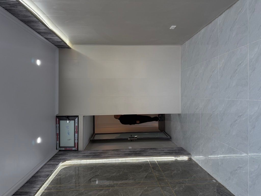 Bán nhà Lĩnh Nam - diện tích 20m2 5 tầng - Mặt ngõ nông thẳng tắp - giá 5,6 tỷ