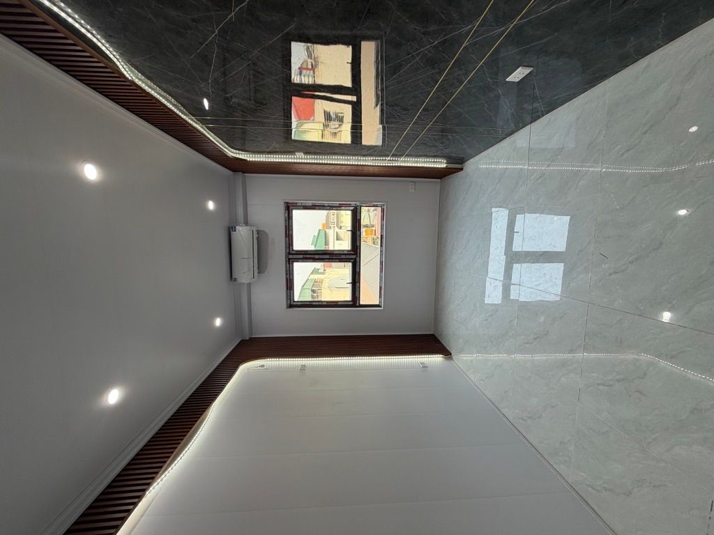 Bán nhà Lĩnh Nam - diện tích 20m2 5 tầng - Mặt ngõ nông thẳng tắp - giá 5,6 tỷ